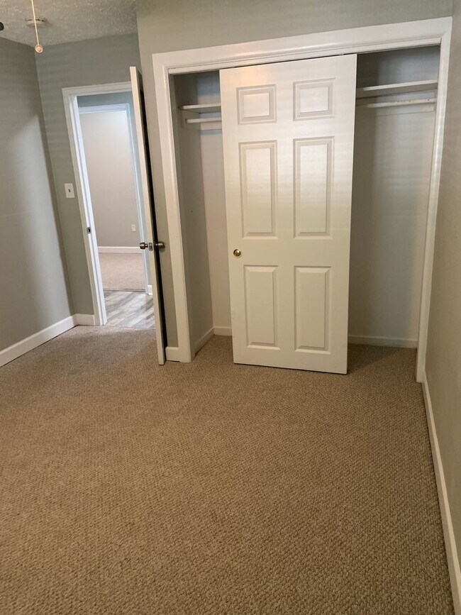 Building Photo - One level living! 3 bed 1 bath rancher in Glen Burnie.
