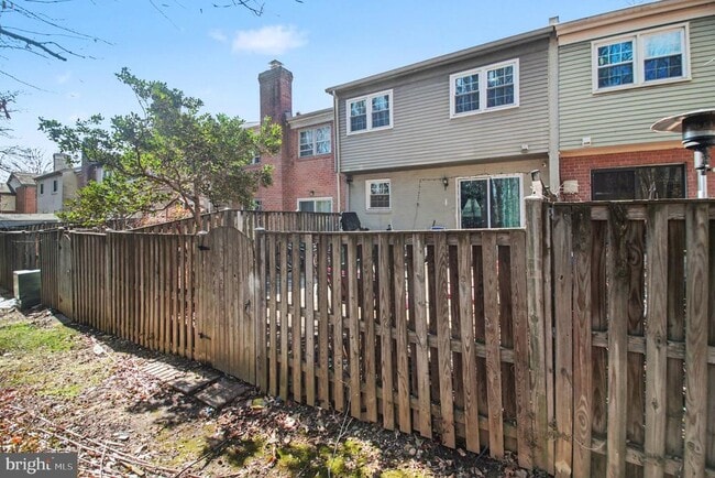 Building Photo - 7207 Jayhawk St