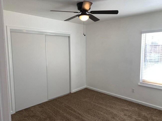 Building Photo - 42951 Alexo Dr