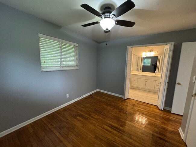 Building Photo - Snacks / Guion Creek - Washington TWP 3 Bed 2 Bath