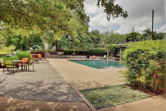 Building Photo - 2017 Warely Ln