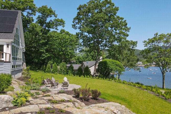 Building Photo - 3 Dillingham Point