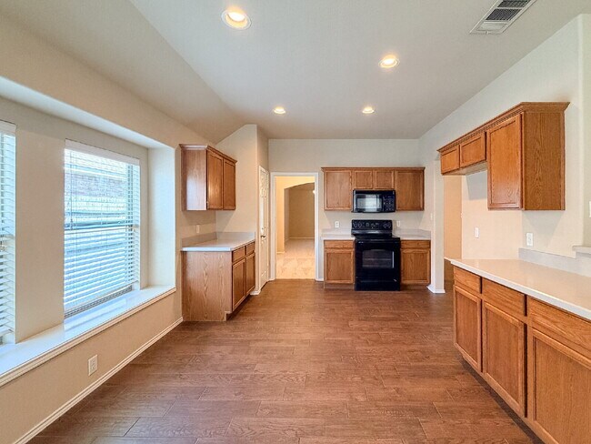 Building Photo - 3 bed, 2 Bath Home in North Fort Worth