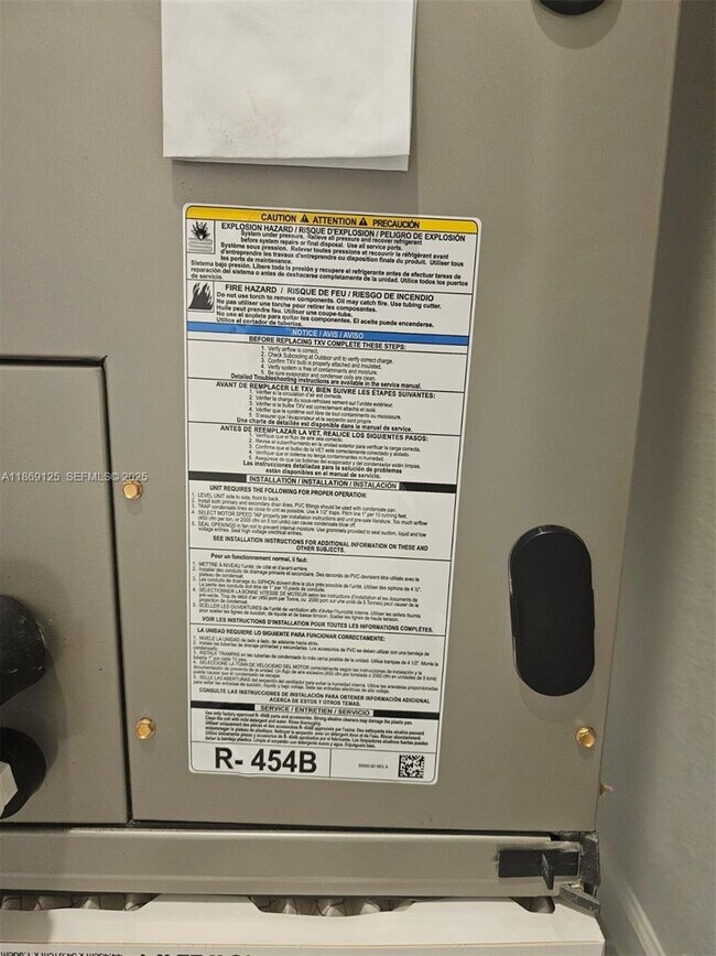 Building Photo - 2785 SE 25th Ave