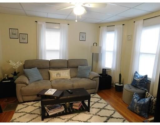 Building Photo - 42 Baldwin St