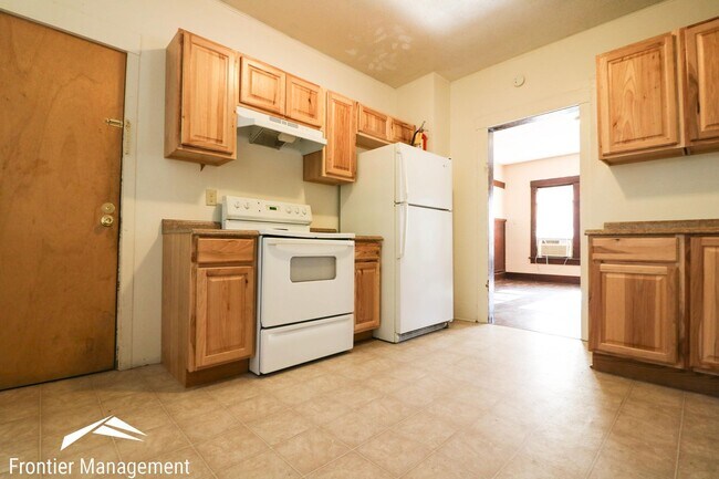 Building Photo - 1719 Laramie St