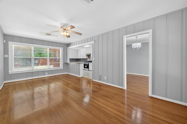 Building Photo - 4022 Osby Dr