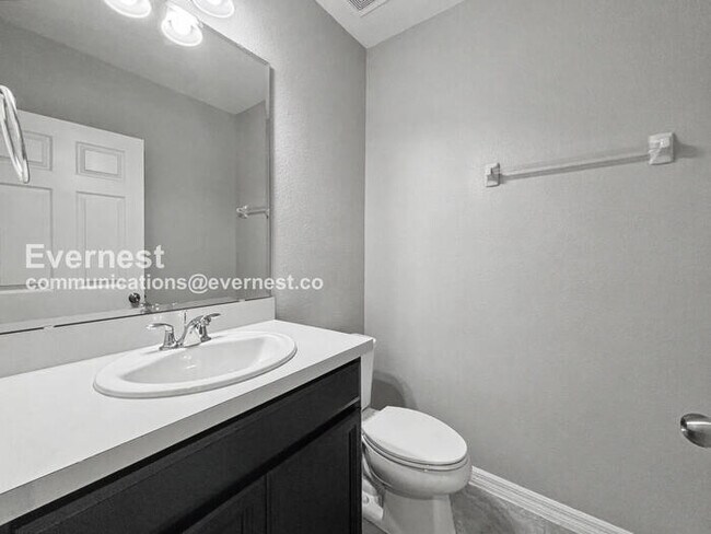 Building Photo - Limited Time Special Offer / 5 Bed, 3.5 Bath Home with Garage / Pet-Friendly / Vouchers Accepted ...