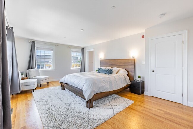 Building Photo - 10 Allen Ct