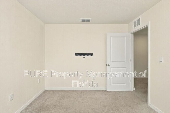Building Photo - 10326 SE 162nd Pl Rd
