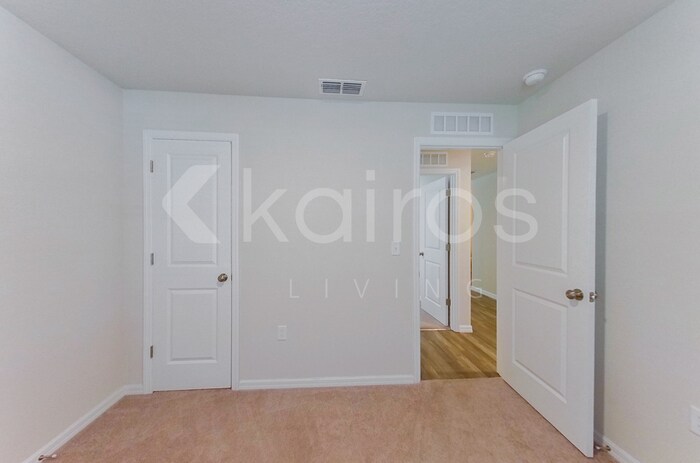 Building Photo - 1244 W Hanover Ln