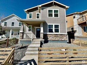 Building Photo - 4 Bed 3 Bath Home Near Downtown