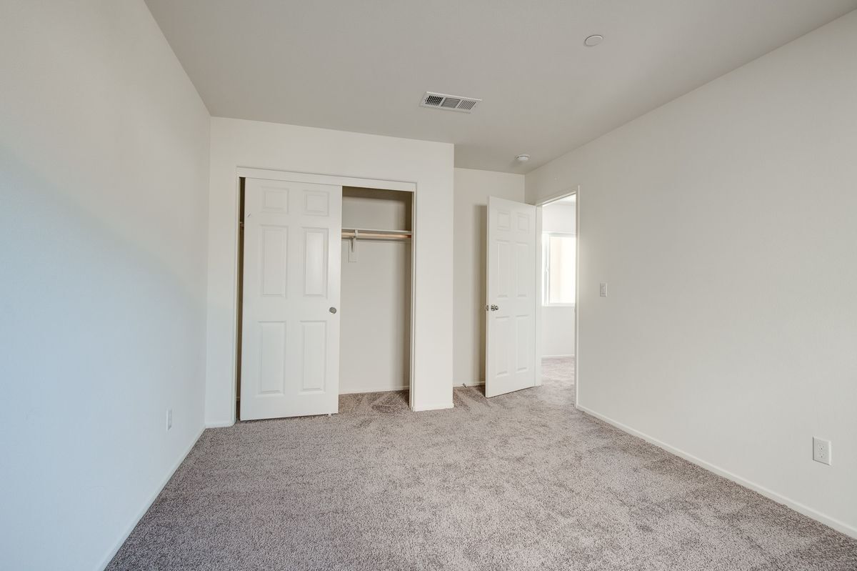 Building Photo - 67459 Rio Madre Dr