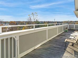 Building Photo - 510 Shore Dr