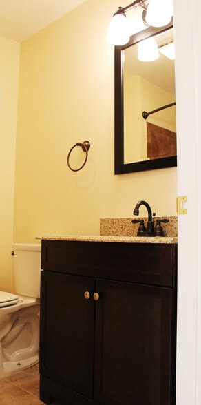 Building Photo - 47 St Mary's St