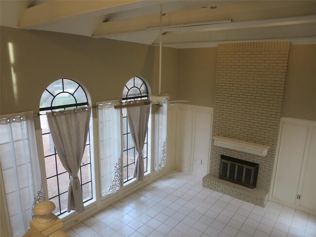 Building Photo - 15715 Gilbertyn Dr