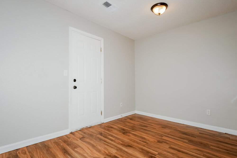 Building Photo - 7335 Red Maple Dr