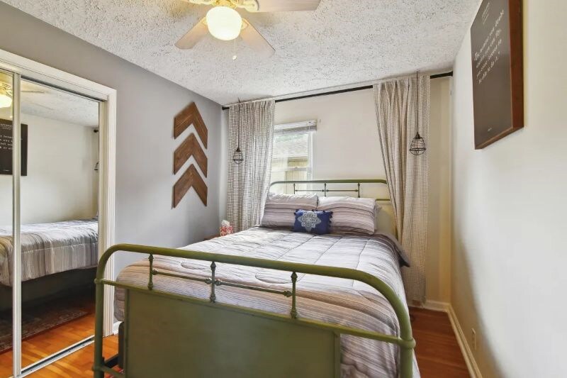 Building Photo - 4012 Frisse Ave