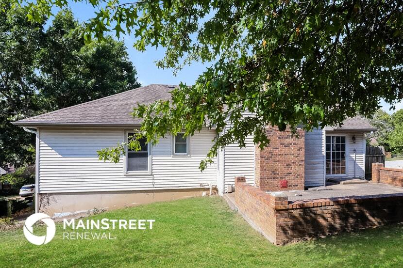 Building Photo - 2405 Bridger Dr