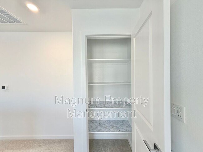 Building Photo - 31404 Lolite Dr
