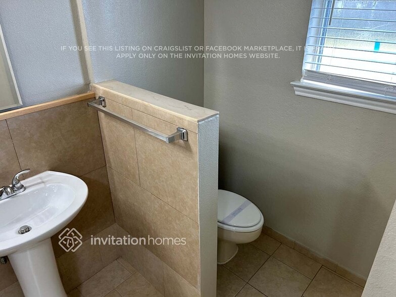 Building Photo - 316 N La Quinta Cir