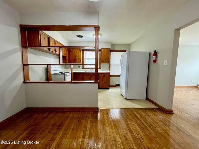 Building Photo - 208 Breckenridge Ln