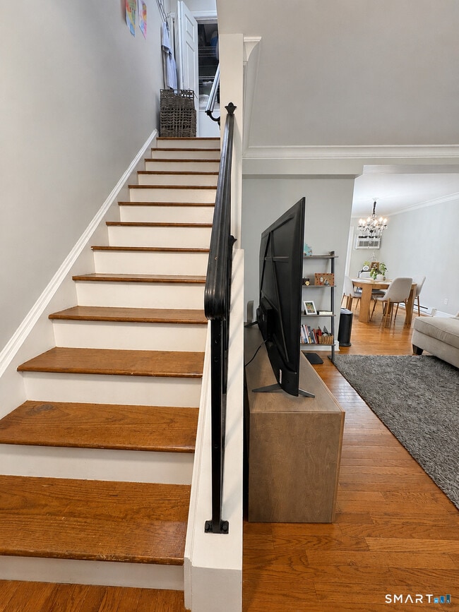 Building Photo - 7 Piave St