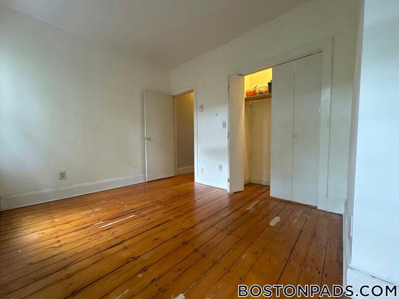Building Photo - 44 E Springfield St