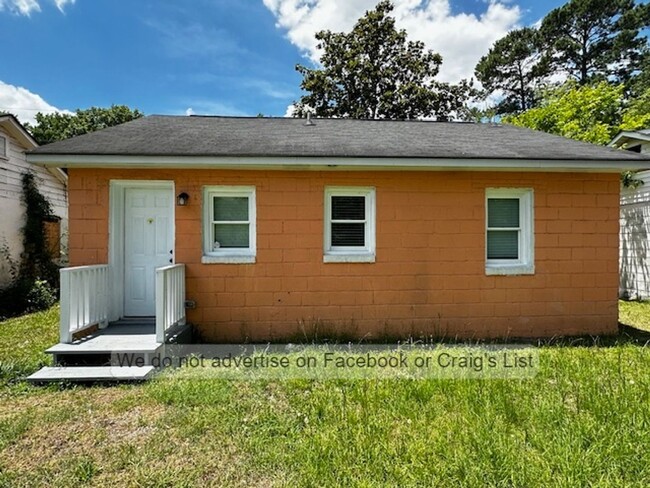 Building Photo - Pleasant View Park- E Orange Street