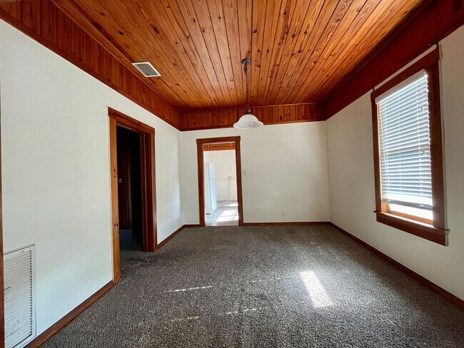 Building Photo - Adorable 3 bed/2 bath home in Plant City
