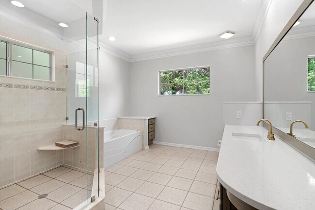 Building Photo - 6791 Veronica Ct