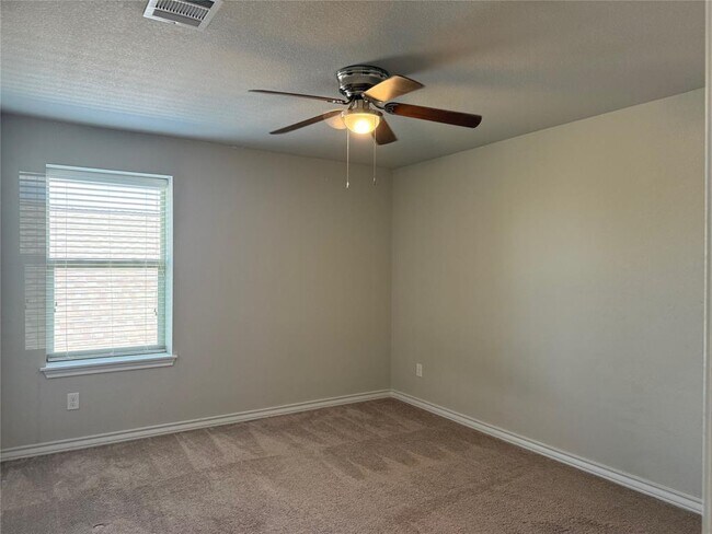 Building Photo - 1300 Eagle Ridge Trail