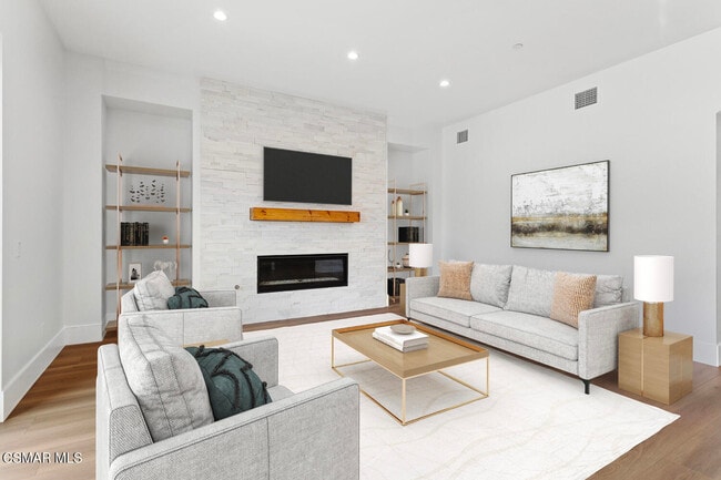 Building Photo - 295 Toyon Ct