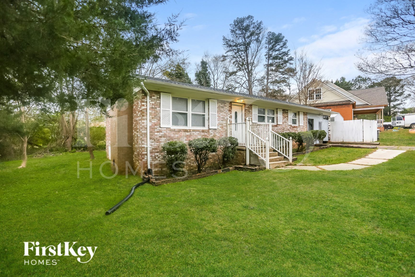 Building Photo - 1502 Kingston Dr