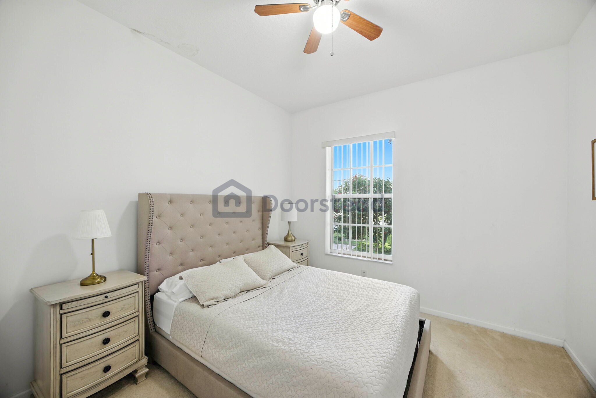 Building Photo - 10555 Paso Fino Dr