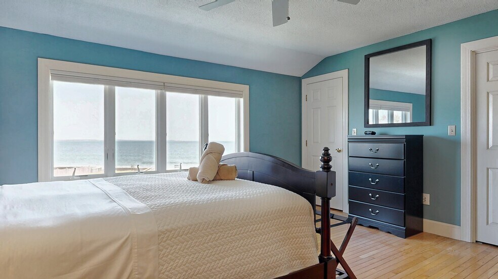 Building Photo - 311 Seaside Ave