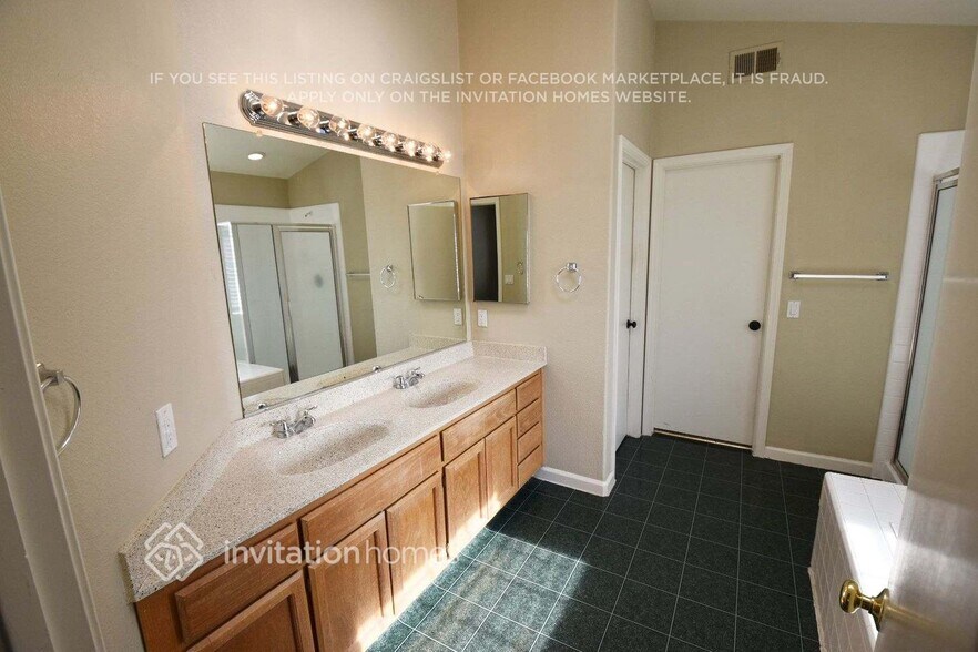 Building Photo - 178 Pinedale Ave