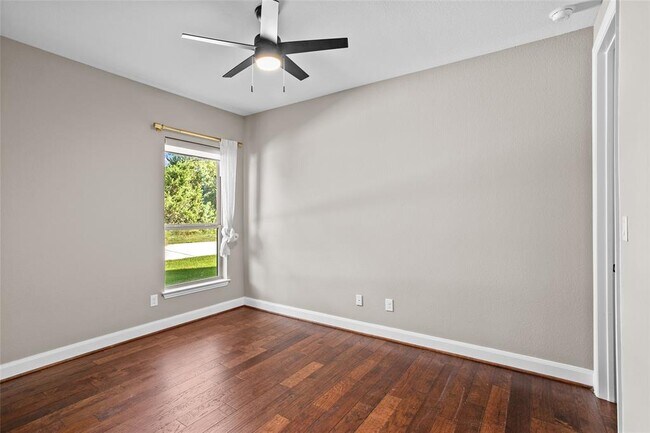 Building Photo - 655 Sad Willow Pass