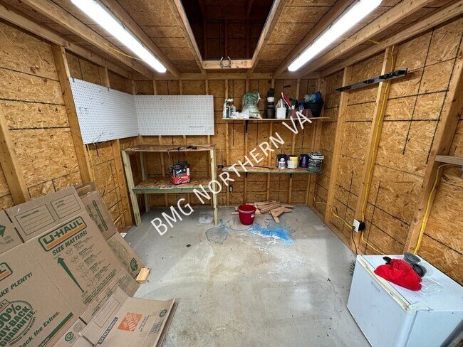 Building Photo - 130 Cambridge Rd
