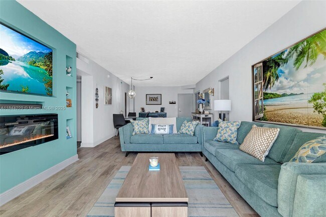 Building Photo - 3000 S Ocean Dr