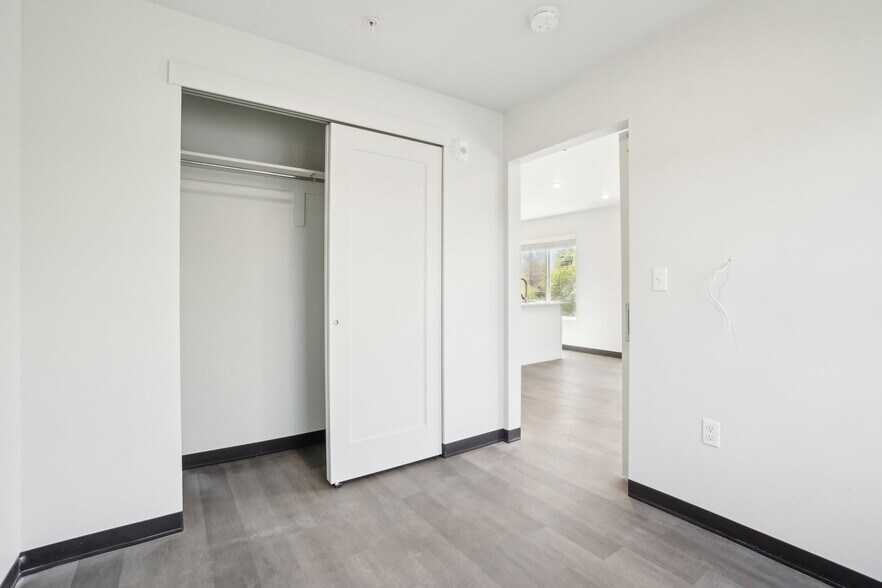 Building Photo - 1326 S 500 E