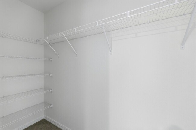 Building Photo - 6669 SW 81st Lp