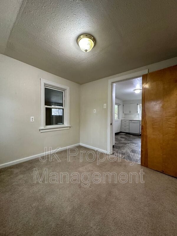 Building Photo - 2111 7th Ave N