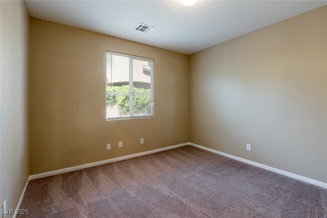 Building Photo - 511 Redruth Dr
