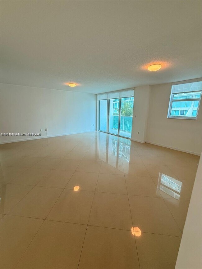 Building Photo - 31 SE 5th St