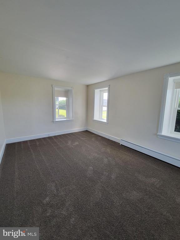 Building Photo - 1022 Gravel Pike