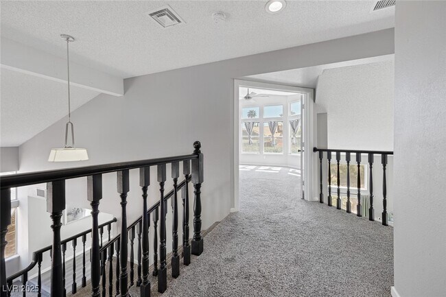 Building Photo - 8433 Dry Cliff Cir
