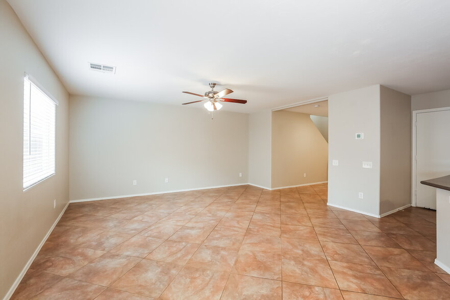 Building Photo - 8958 W Marmo Ave