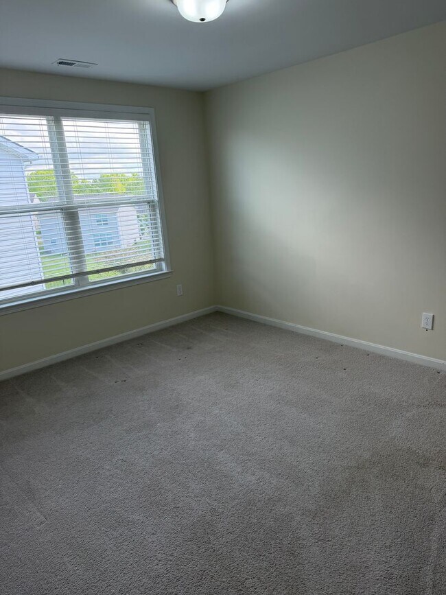 Building Photo - 3 BR/3BA | Newly Renovated Single Family Home | 1-Car Covered Parking | Gated backyard |Study and...