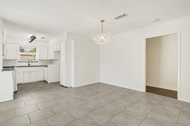Building Photo - 9524 Truscon Dr